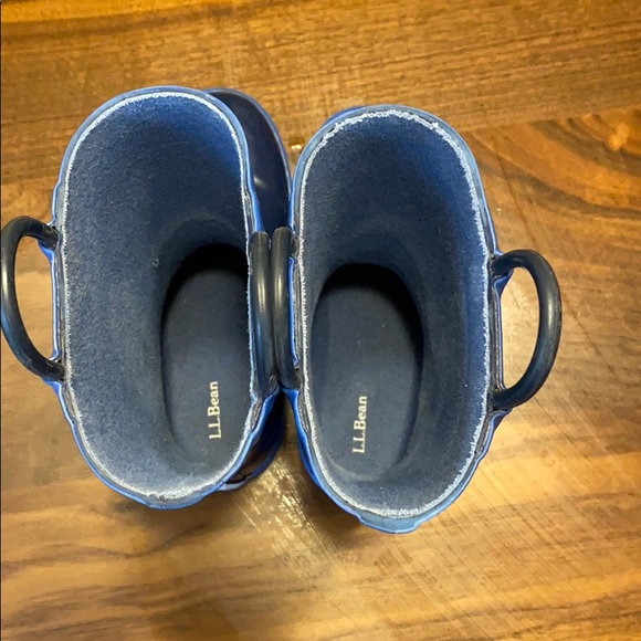 LL Bean Kids' Puddle Stompers Rain Boots - Picture 5 of 10